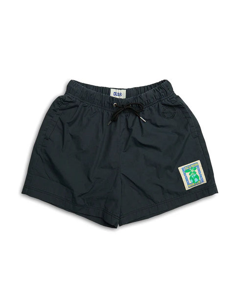 DEUS EX MACHINA RISE SHORT